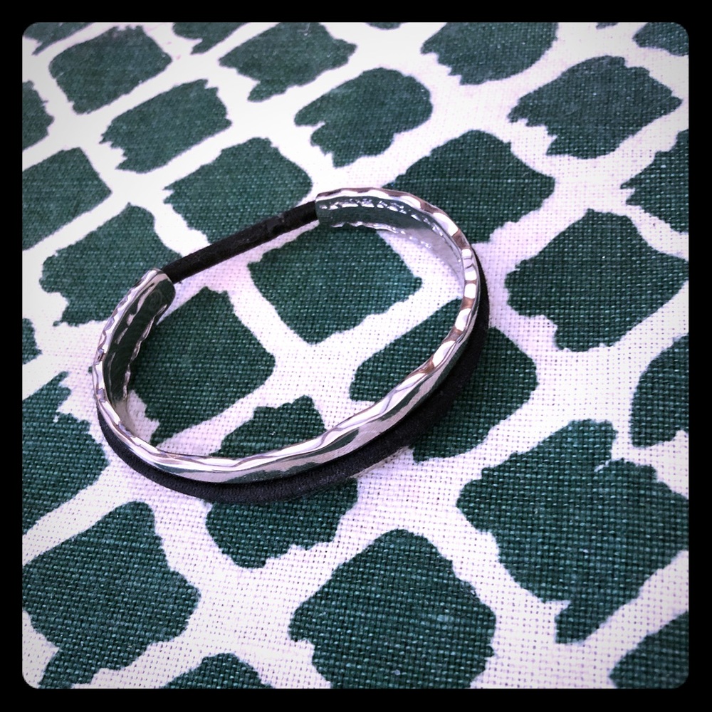 Maria Shireen Hair tie Bracelet